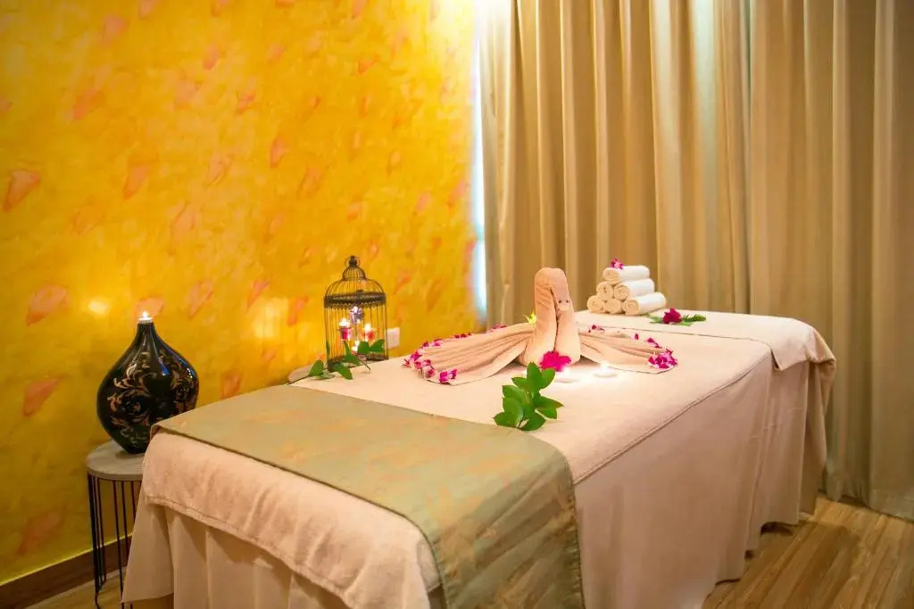 Аджман: Ramada beach hotel new