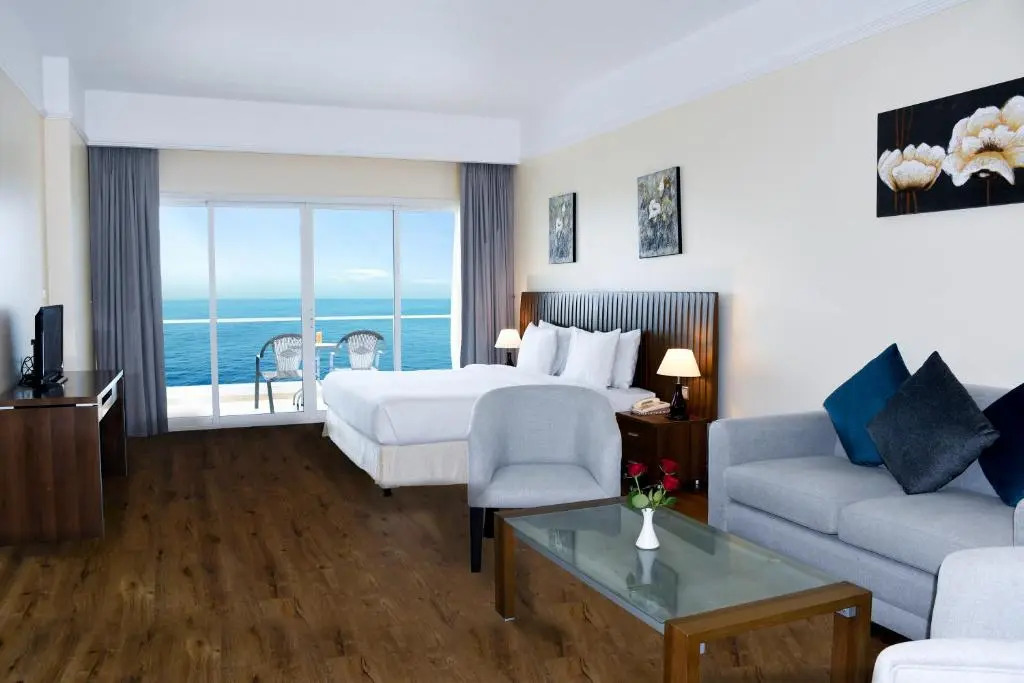 Аджман: Ramada beach hotel new