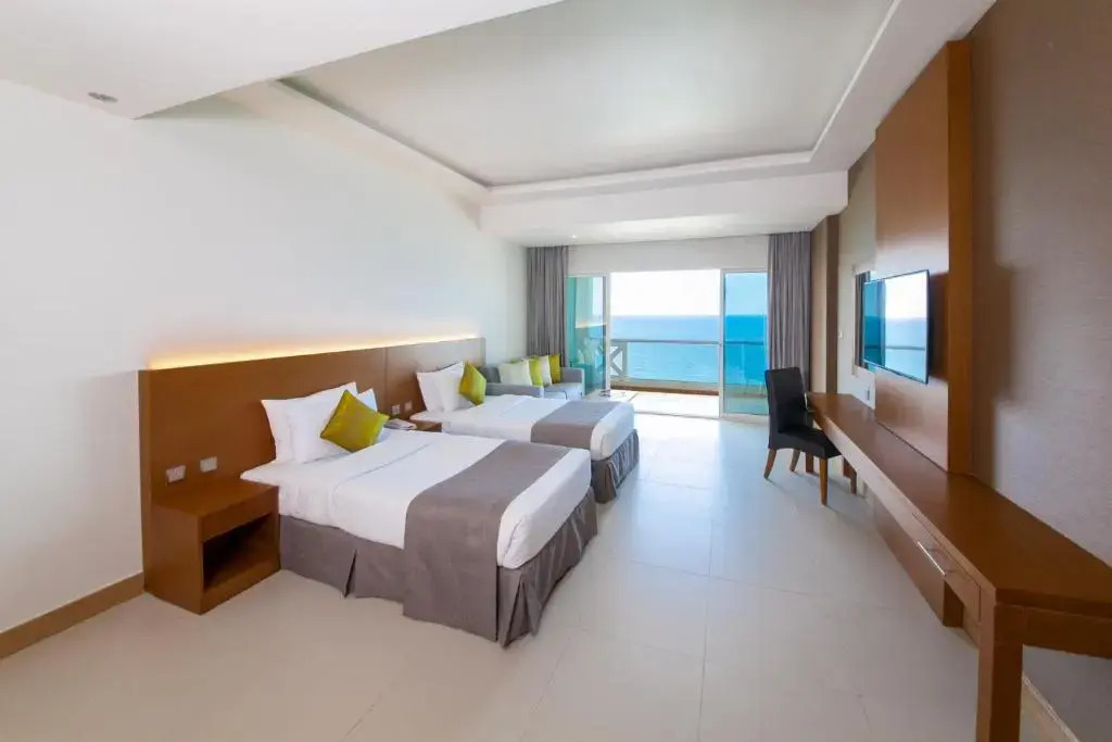 Аджман: Ramada beach hotel new