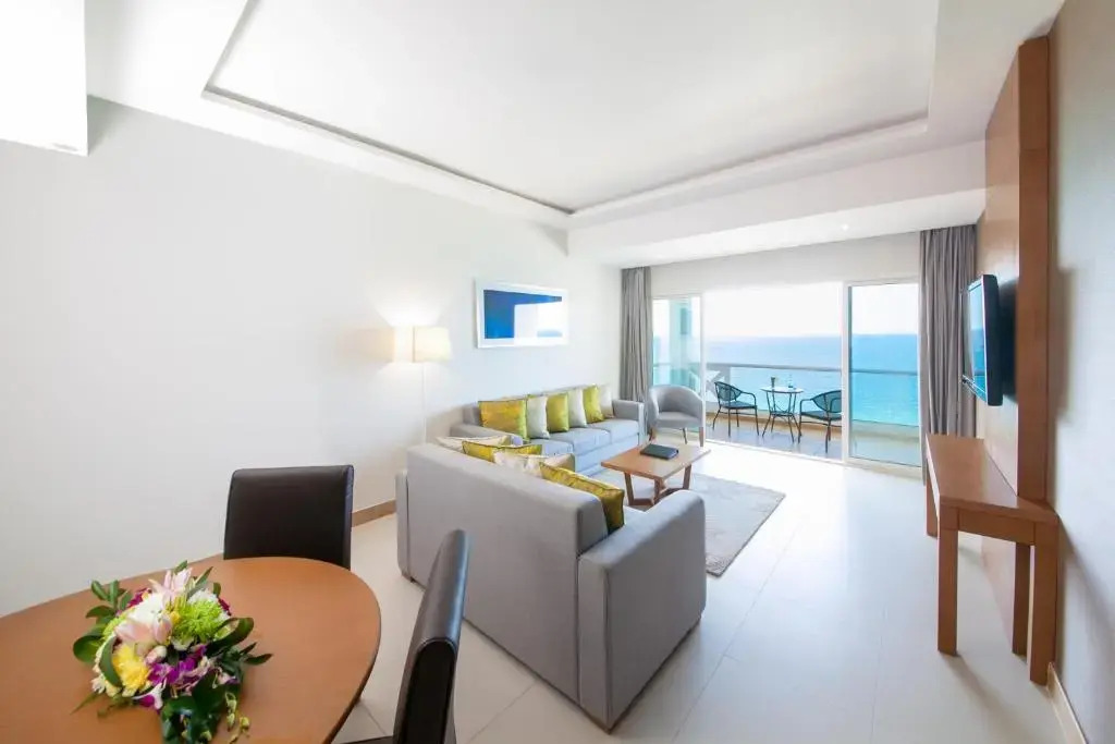 Аджман: Ramada beach hotel new
