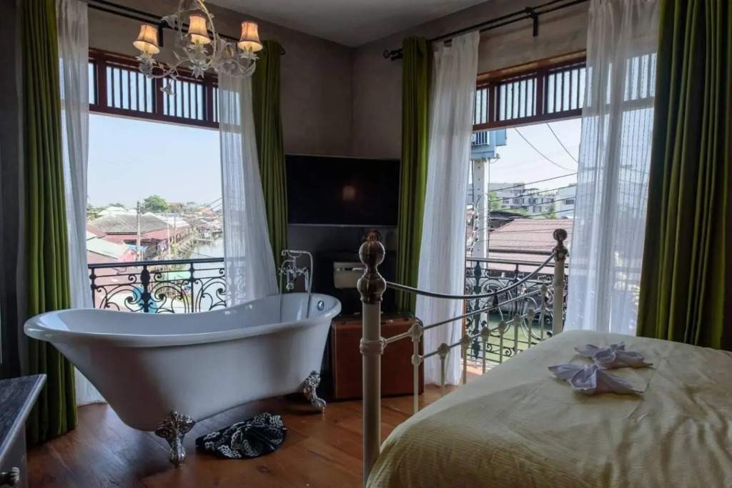 Ампхава: RIM Rimrabeang @ Amphawa by RoomQuest