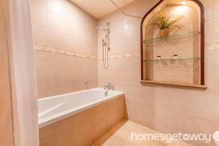 Дубай: HomesGetaway -1 Bedroom Furnished apartment in Kamoon 1