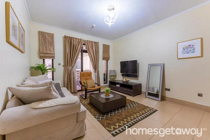 Дубай: HomesGetaway -1 Bedroom Furnished apartment in Kamoon 1