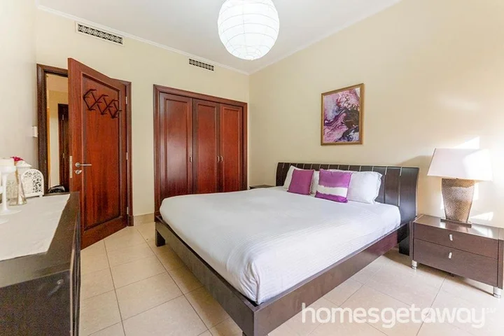 Дубай: HomesGetaway -1 Bedroom Furnished apartment in Kamoon 1