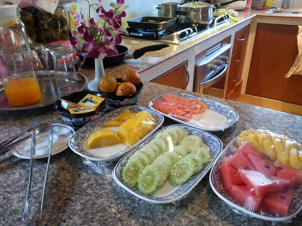 Муанг: Baan Kinnaree