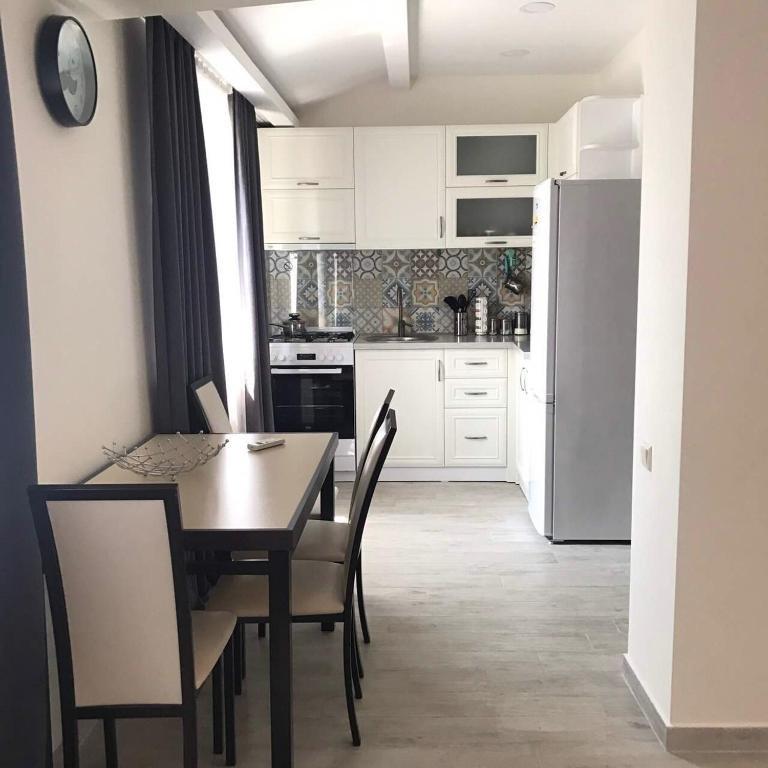 Батуми: New stylish apartment in two steps from the sea in Batumi