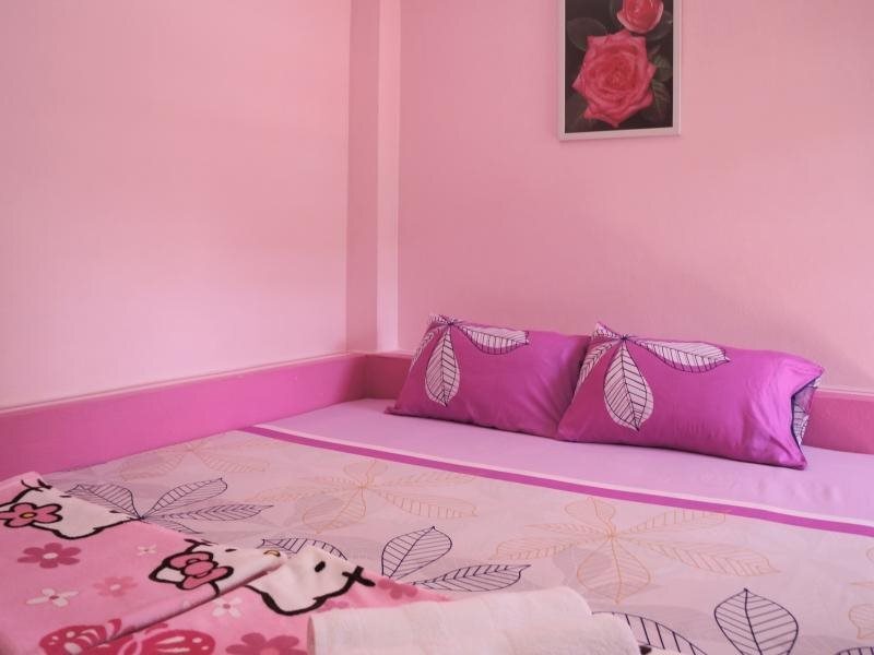 Бури Рам: Woraya Place