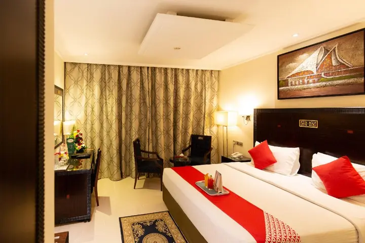 Дубай: Smana Hotel