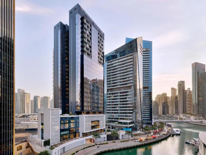 Дубай: LUX Holiday Home Dubai Marina JBR - Silverene Towers
