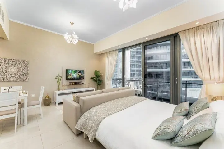Дубай: LUX Holiday Home Dubai Marina JBR - Silverene Towers