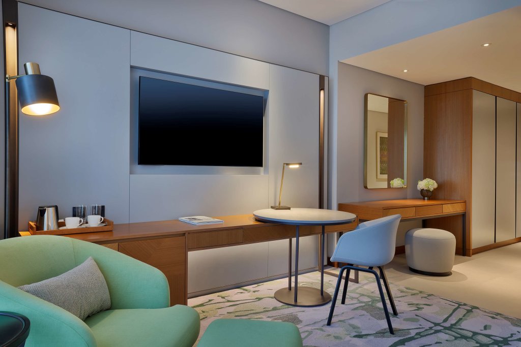 Шарджа: Doubletree By Hilton Sharjah Waterfront Hotel & Suites