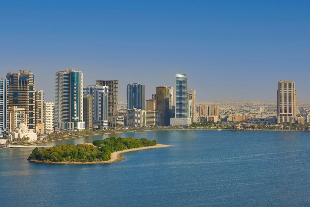 Шарджа: Doubletree By Hilton Sharjah Waterfront Hotel & Suites