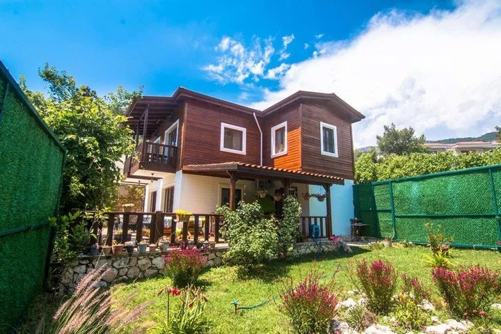 Исламлар: Villa Daphne
