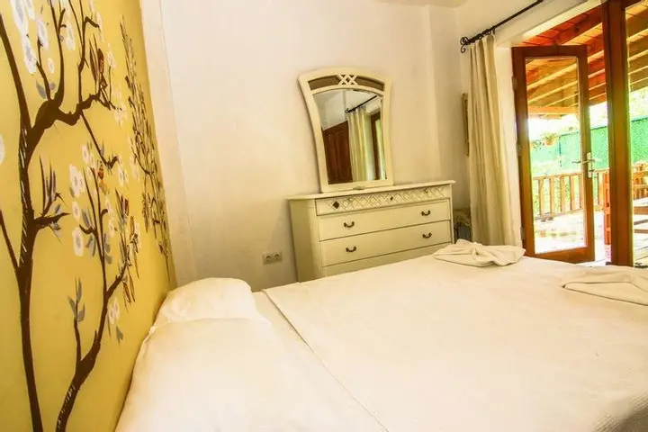 Исламлар: Villa Daphne