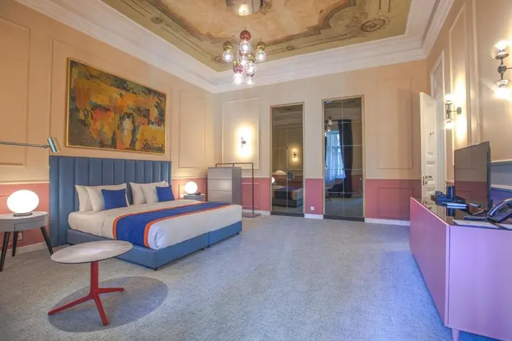 Тбилиси: Heritage Hotel and Suites (by Travel Agency)