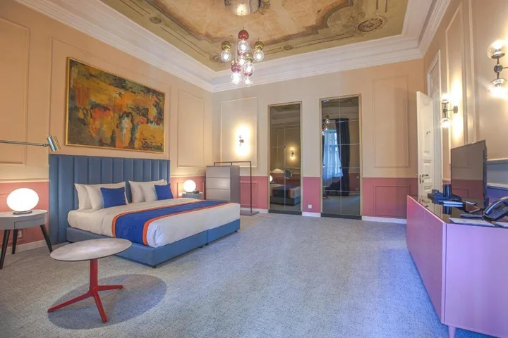 Тбилиси: Heritage Hotel and Suites (by Travel Agency)