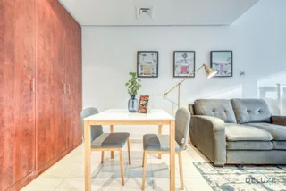 Дубай: Calm Studio at Lake View Tower JLT by Deluxe Holiday Homes