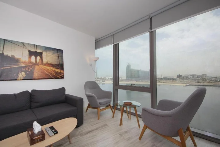 Дубай: Signature Holiday Homes - Luxury 1 Bedroom Apartment D1 Tower Waterfront View