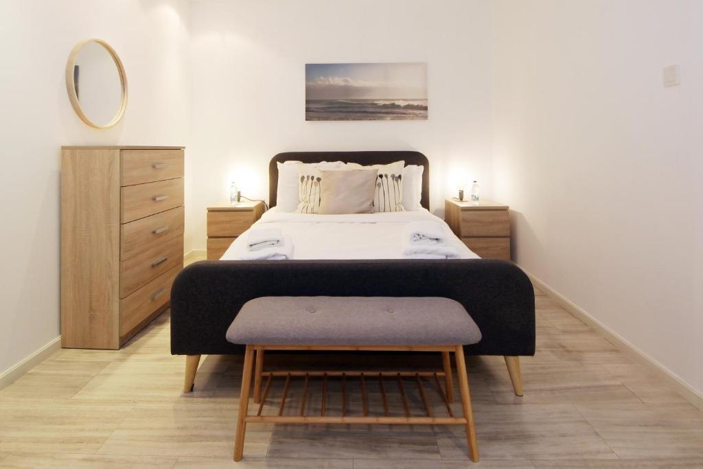 Дубай: Signature Holiday Homes - Luxury 1 Bedroom Apartment D1 Tower Waterfront View