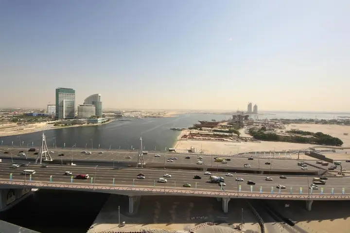 Дубай: Signature Holiday Homes - Luxury 1 Bedroom Apartment D1 Tower Waterfront View