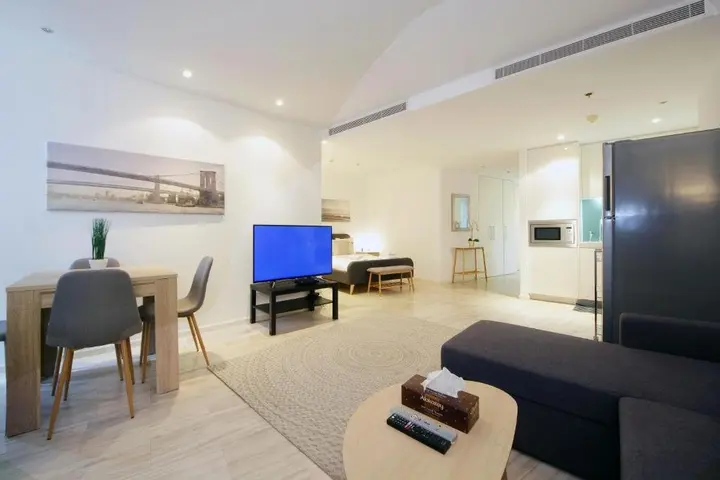 Дубай: Signature Holiday Homes - Luxury 1 Bedroom Apartment D1 Tower Waterfront View