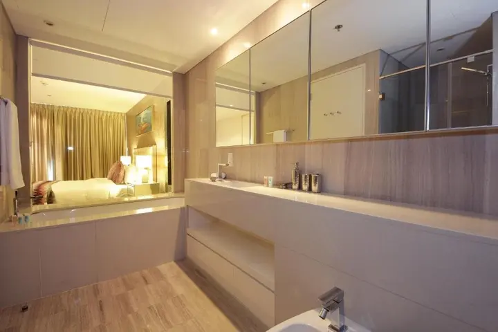 Дубай: Signature Holiday Homes - Luxury 1 Bedroom Apartment D1 Tower Waterfront View