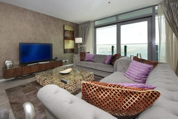 Дубай: Signature Holiday Homes - Luxury 1 Bedroom Apartment D1 Tower Waterfront View