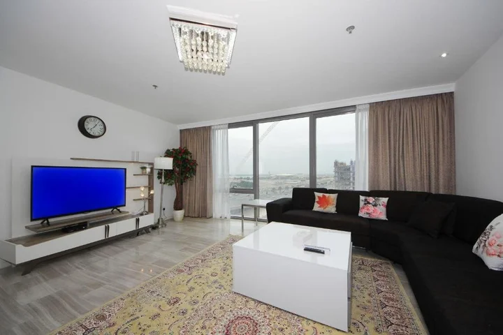 Дубай: Апартаменты Signature Holiday Homes - Luxury 3 Bedroom Apartment D1 Tower Waterfront View