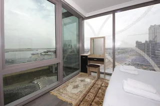 Дубай: Апартаменты Signature Holiday Homes - Luxury 3 Bedroom Apartment D1 Tower Waterfront View