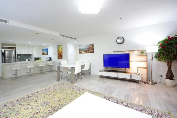 Дубай: Апартаменты Signature Holiday Homes - Luxury 3 Bedroom Apartment D1 Tower Waterfront View