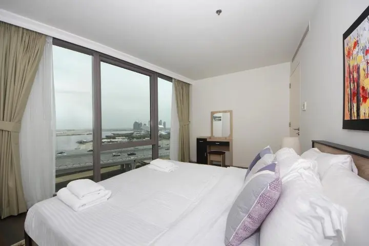 Дубай: Апартаменты Signature Holiday Homes - Luxury 3 Bedroom Apartment D1 Tower Waterfront View