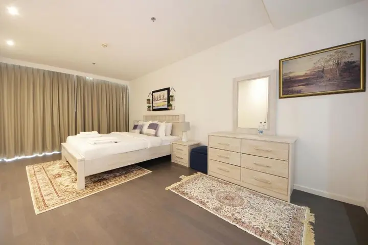 Дубай: Апартаменты Signature Holiday Homes - Luxury 3 Bedroom Apartment D1 Tower Waterfront View