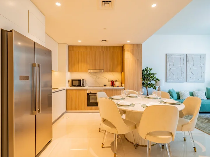 Дубай: Apartments Exceptional 2BR in Beach Vista Palm Jumeirah