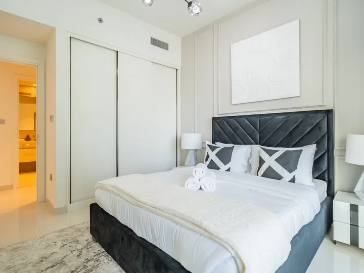Дубай: Apartments Exceptional 2BR in Beach Vista Palm Jumeirah