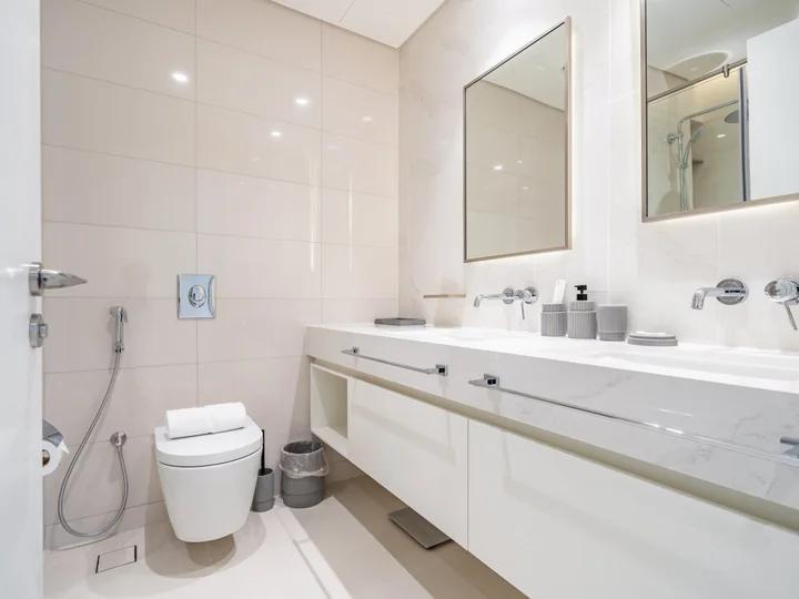 Дубай: Apartments Exceptional 2BR in Beach Vista Palm Jumeirah