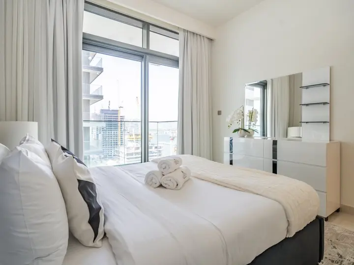 Дубай: Apartments Exceptional 2BR in Beach Vista Palm Jumeirah