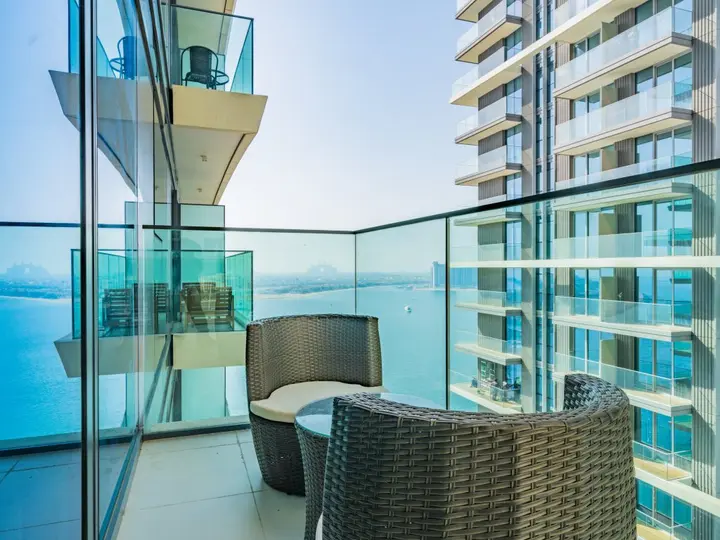 Дубай: Apartments Exceptional 2BR in Beach Vista Palm Jumeirah