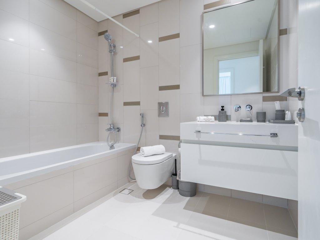 Дубай: Apartments Exceptional 2BR in Beach Vista Palm Jumeirah