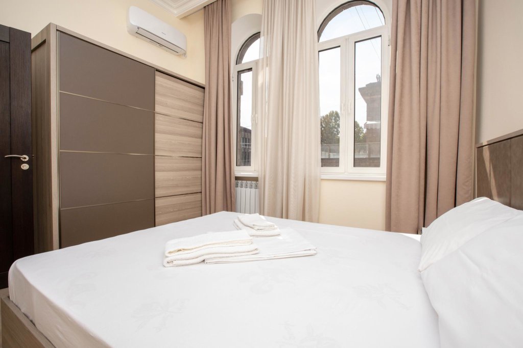 Ереван: Stay Inn (Стей Инн) на проспекте Месропа Маштоца 5A