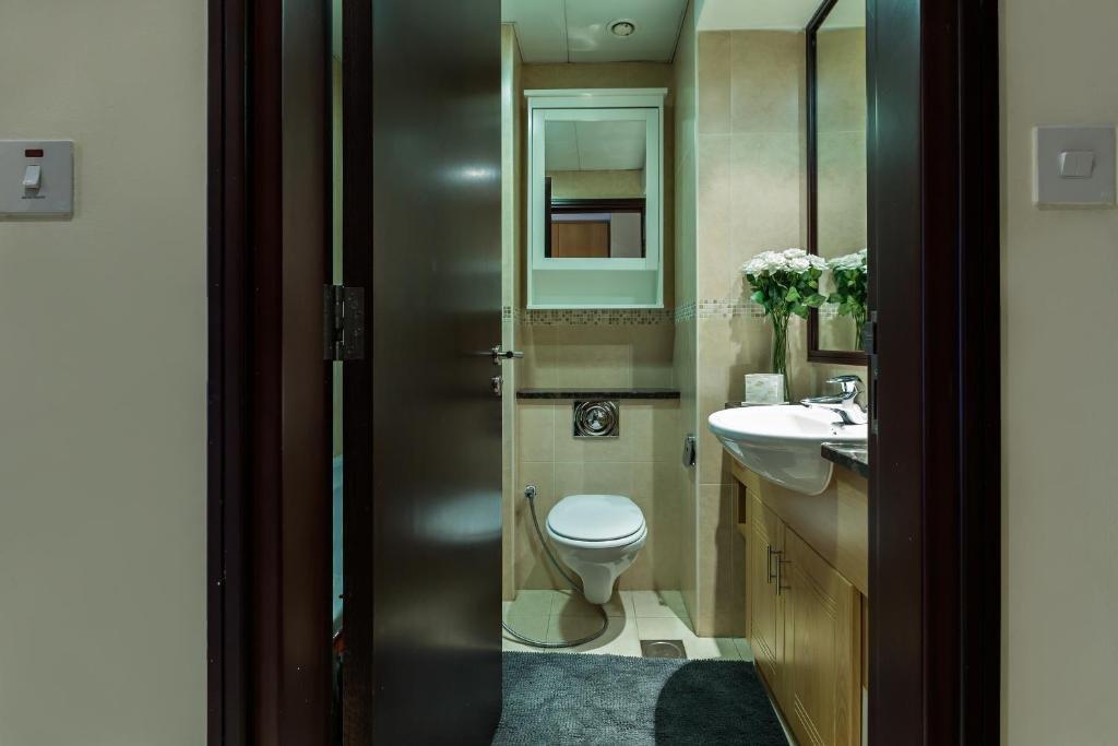 Дубай: Sama Sama - Goldcrest Views 1 JLT