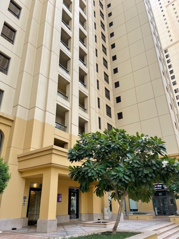 Дубай: JBR Sadaf 8