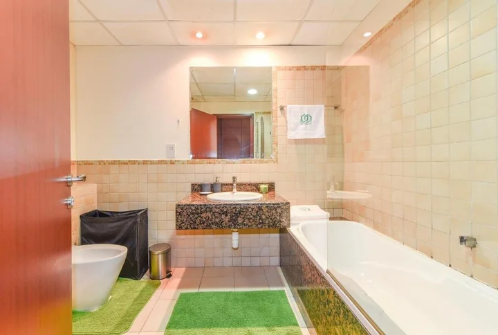 Дубай: Sadaf 2 3BR+Maid's Room