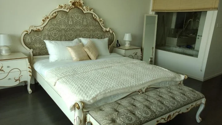 Дубай: One Bedroom Apartment - D1 tower