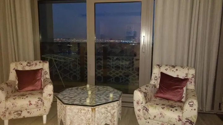 Дубай: One Bedroom Apartment - D1 tower