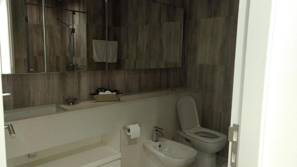 Дубай: One Bedroom Apartment - D1 tower