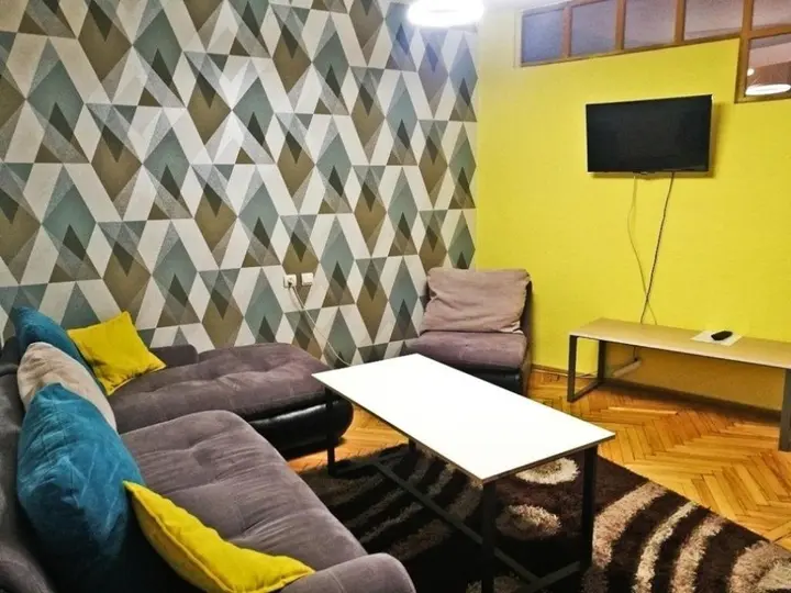 Ереван: Sunny apartment on Sayat-Nova Avenue & Tours