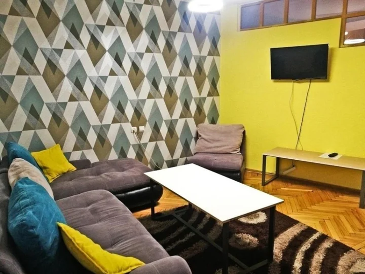 Ереван: Sunny apartment on Sayat-Nova Avenue & Tours