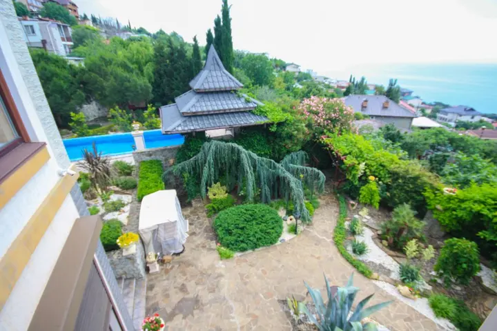 Алупка: Вилла Истина