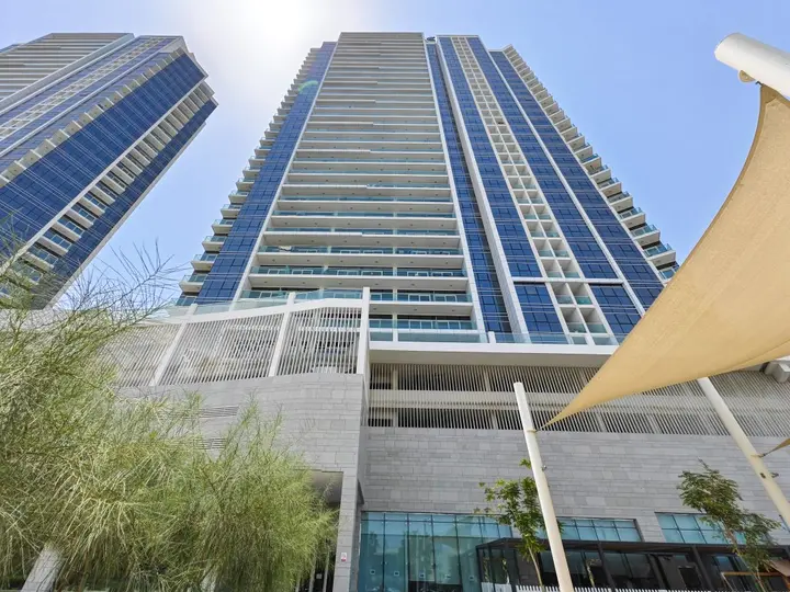 Дубай: Apartments Iconic Studio in Carson C Dubai Hills