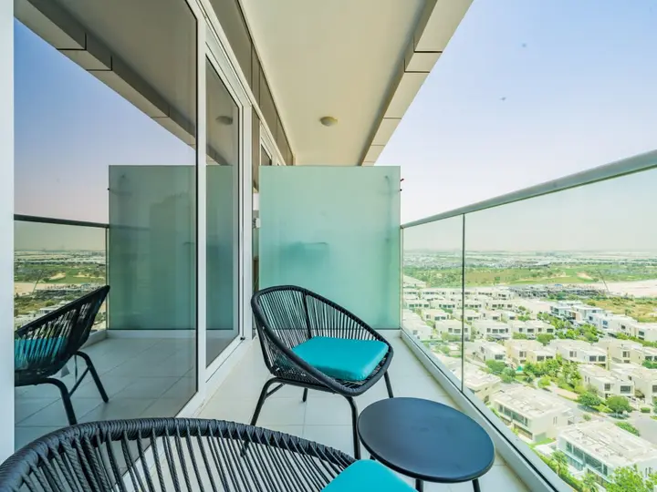 Дубай: Apartments Iconic Studio in Carson C Dubai Hills